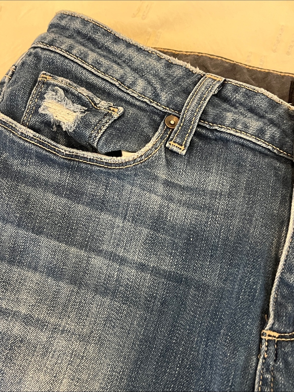PAIGE Shorts Jean Annabelle Slim Denim Distressed Cutoff Fray Edge Raw Hem - Picture 11 of 14